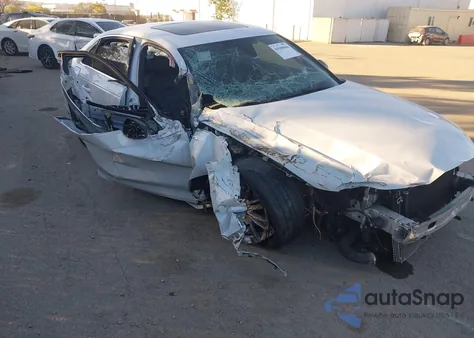 2017 Audi A4 2.0T Ultra Premium из США, поврежденный, VIN WAULMAF43HA167845